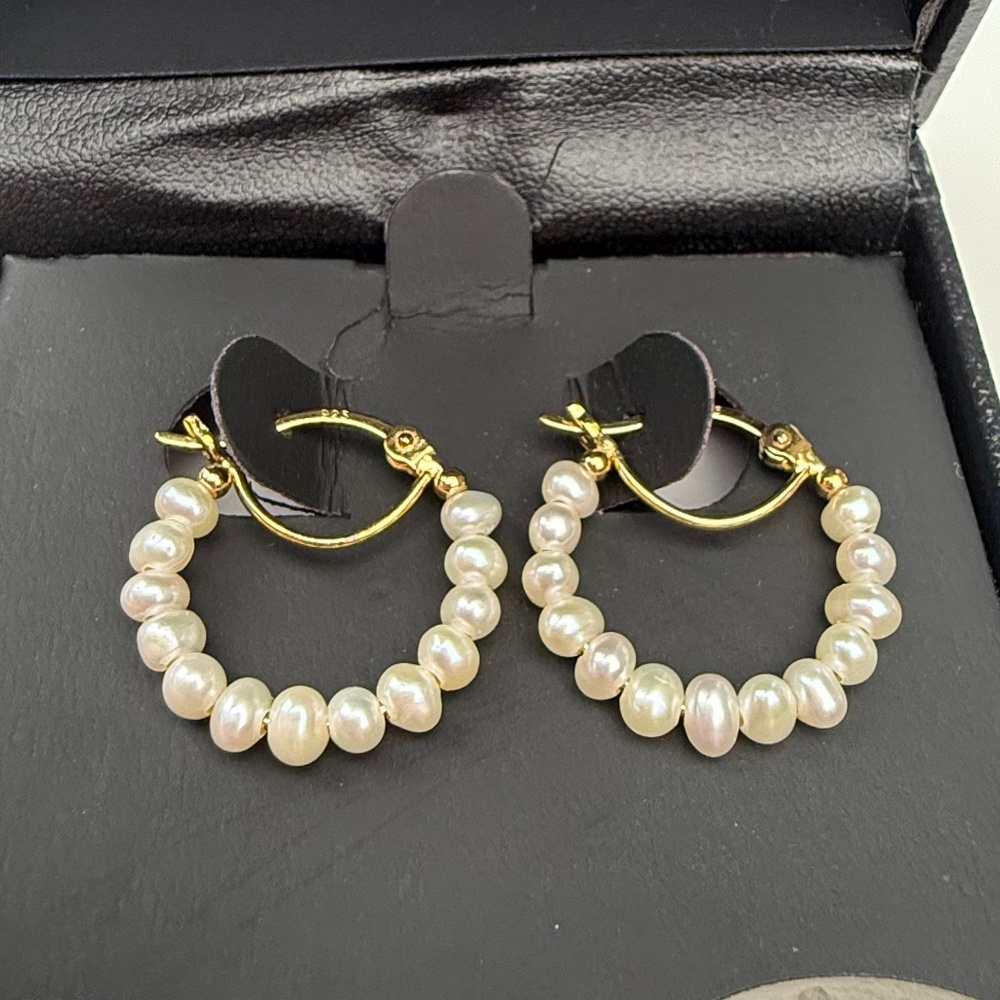 Macys Freshwater Pearl 14k Gold Plated Sterling Silver Small Hoop Earrings